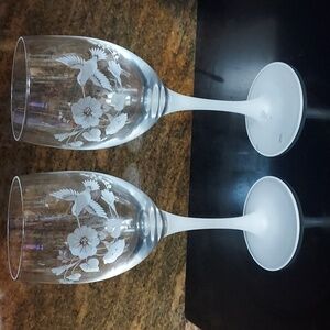 Avon Humigbird and Morning Glory Hetched Crystal Wine Glasses Set Of 2